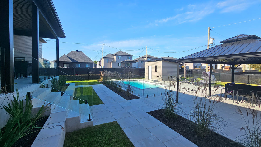 Une clôture en verre pour ma piscine?