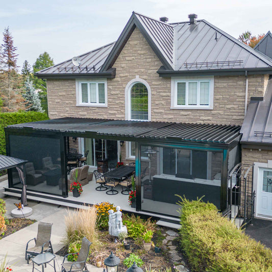 Pergola Bioclimatique ORANA (Luxe) — Noir mât